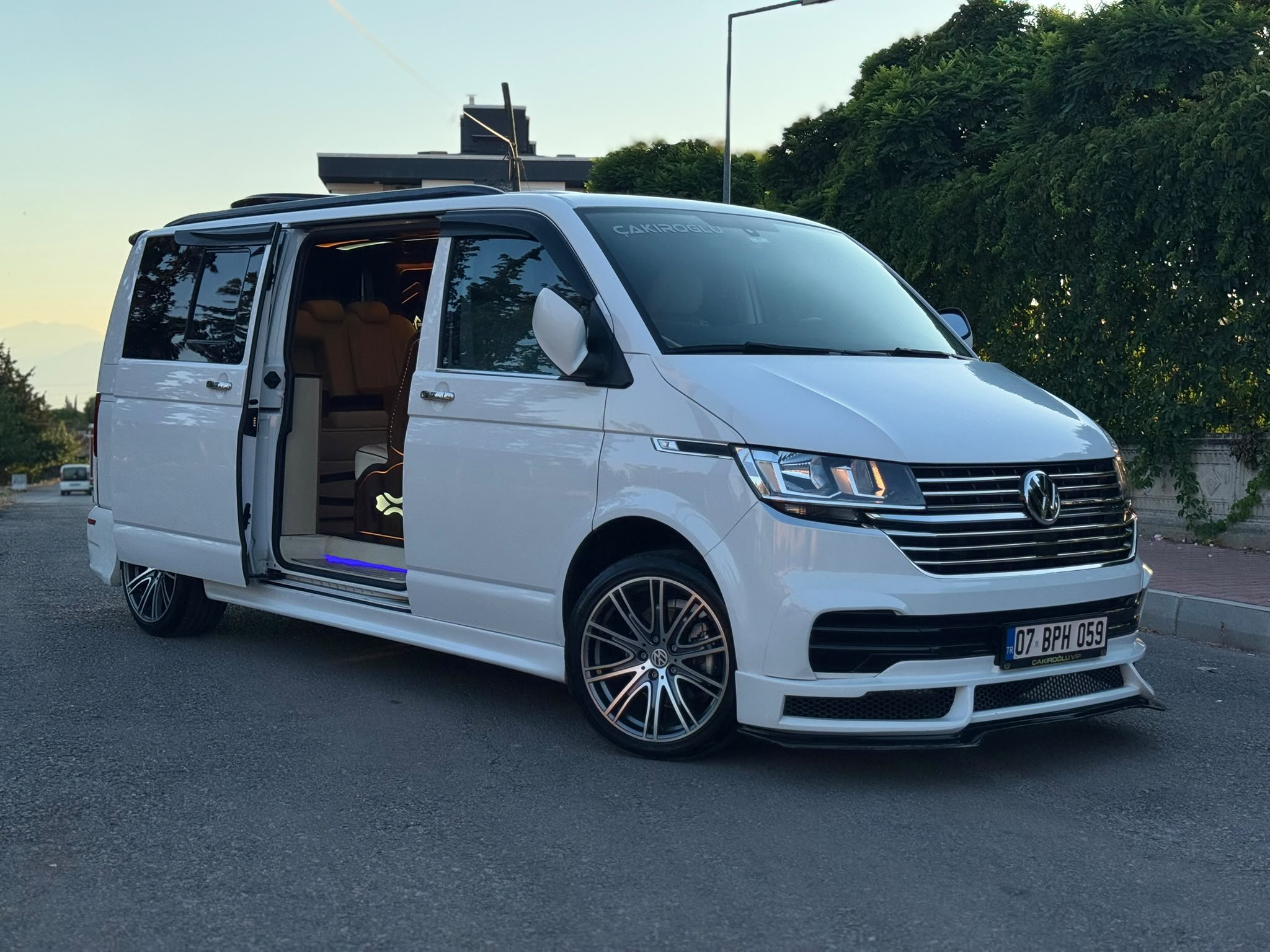 2024 Volkswagen Transporter – VIP %20 FATURALI HATASIZ